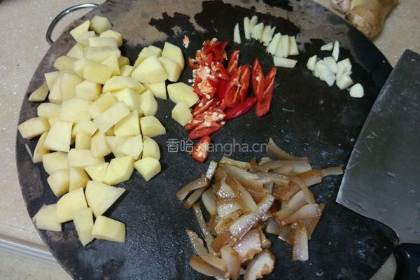 小土豆烧猪皮的做法图解8