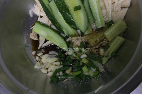 腐竹黄瓜清拌花生米的做法图解6