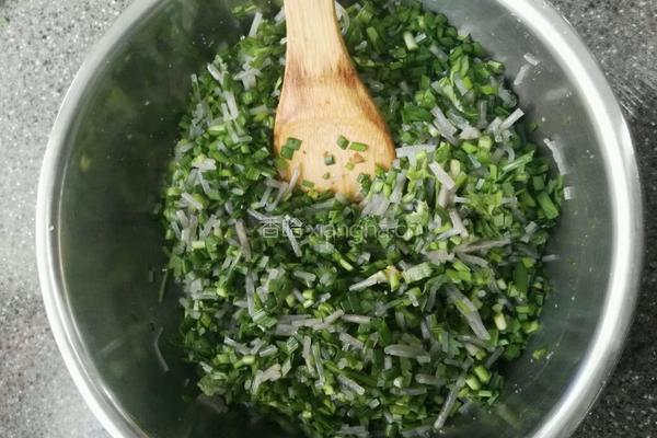 韭菜粉丝盒子的做法图解4