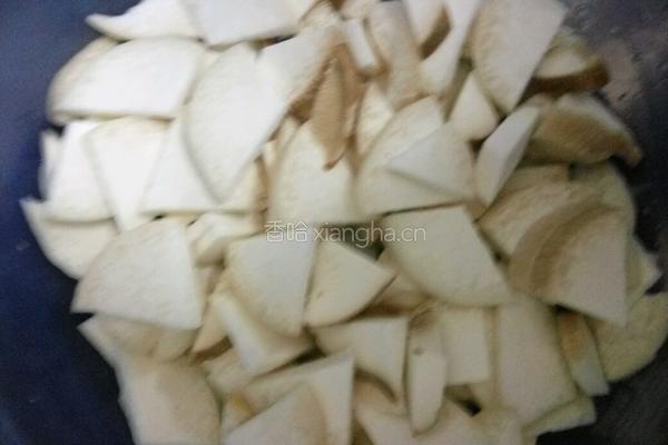 杏鲍菇炒红萝卜的做法图解3
