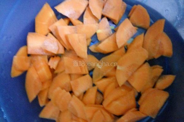 杏鲍菇炒红萝卜的做法图解4