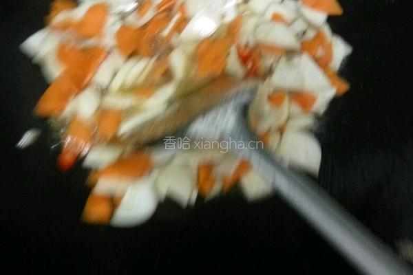 杏鲍菇炒红萝卜的做法图解8