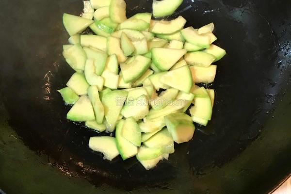 清炒青南瓜的做法图解4