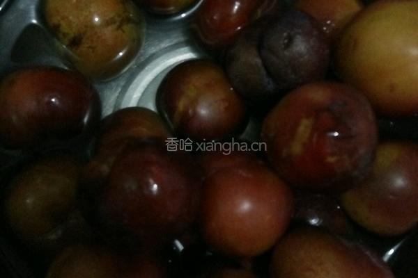 李子果酱的做法图解1