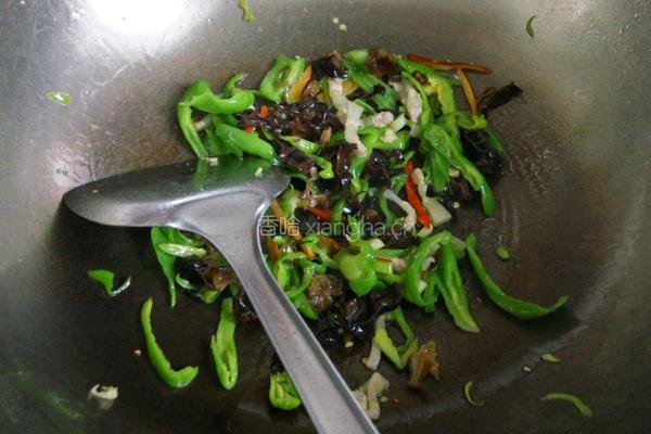 青椒炒豆腐干的做法图解5
