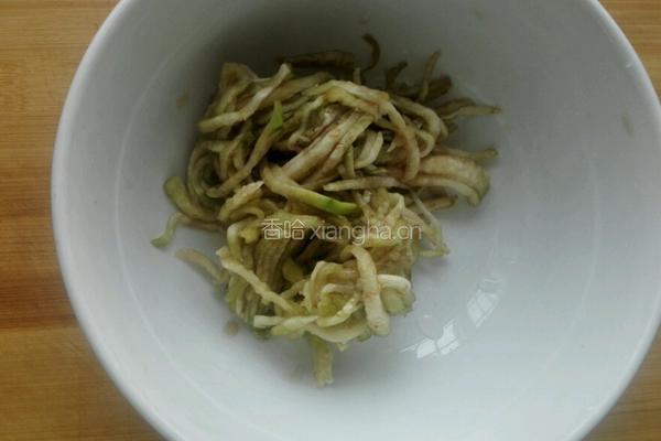 茄子煎饼的做法图解2