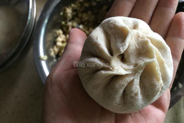 猪肉茄子包子的做法图解12