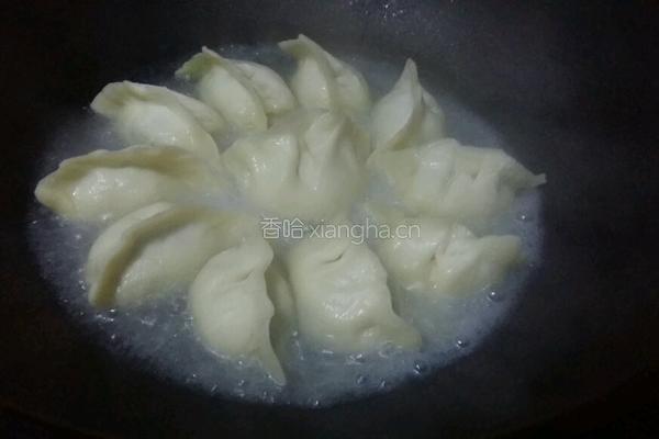 水煎饺的做法图解12