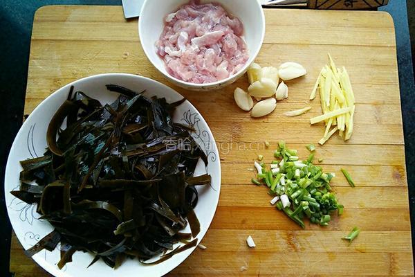 海带炒肉丝的做法图解2