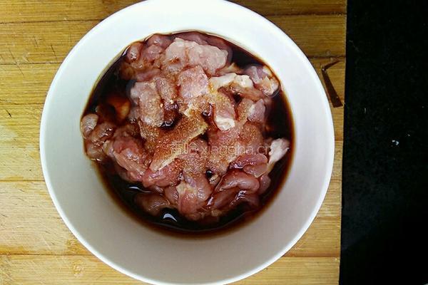 海带炒肉丝的做法图解3