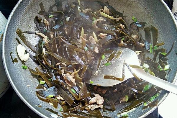 海带炒肉丝的做法图解9