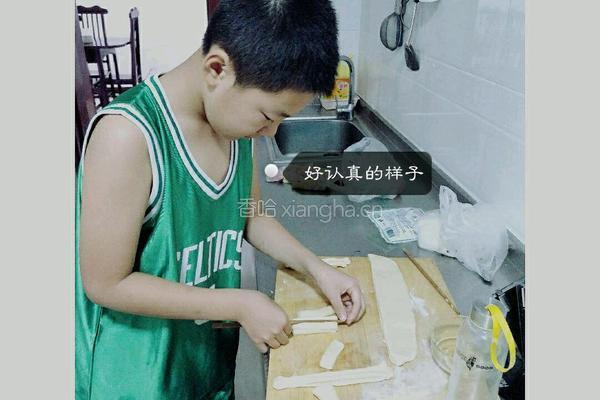 炸小油条的做法图解4