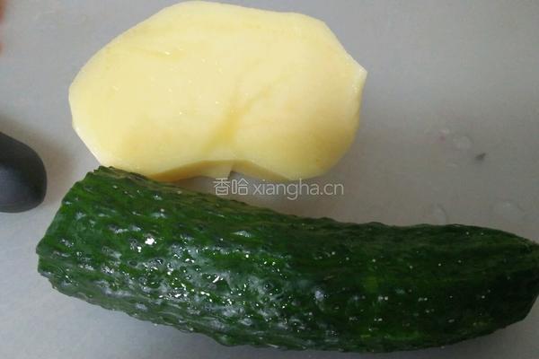 黄瓜土豆的做法图解1