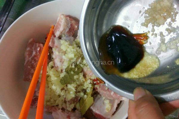蒜香排骨的做法图解3