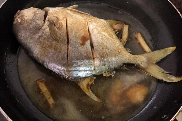 红烧海鲳鱼的做法图解6