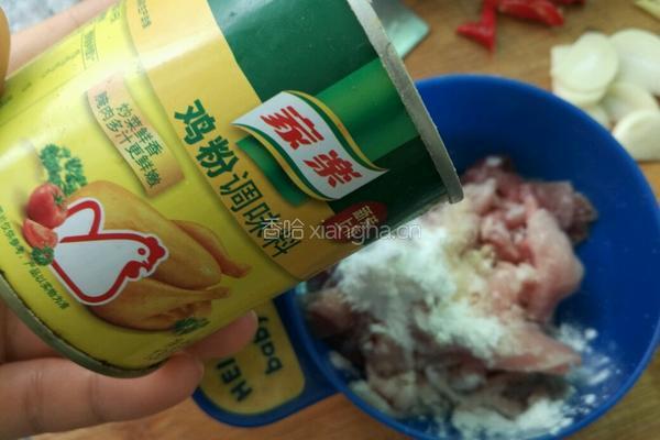 秋葵炒肉片的做法图解3