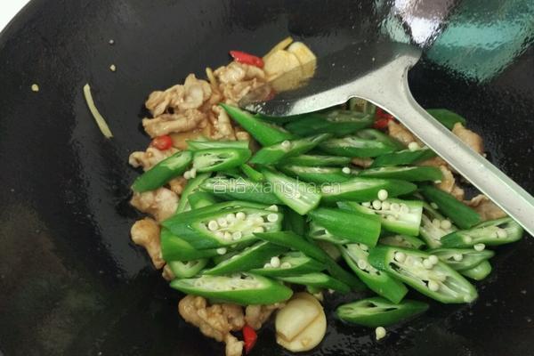 秋葵炒肉片的做法图解7
