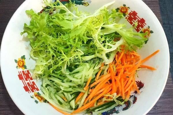 凉拌苦菊的做法图解2