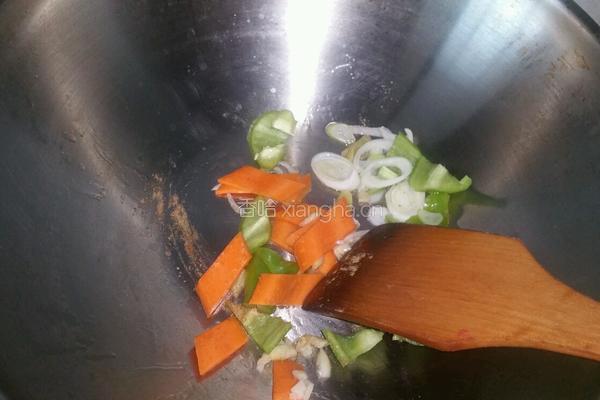 海参豆腐煲的做法图解5