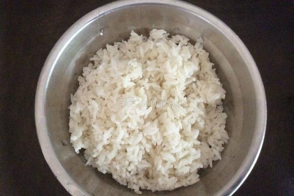 三丁炒饭的做法图解2