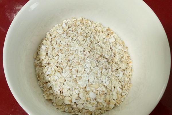 红豆薏米麦片粥的做法图解6
