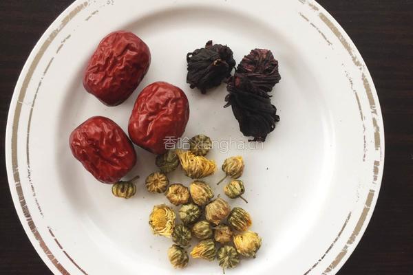 菊花玫瑰茶的做法图解1