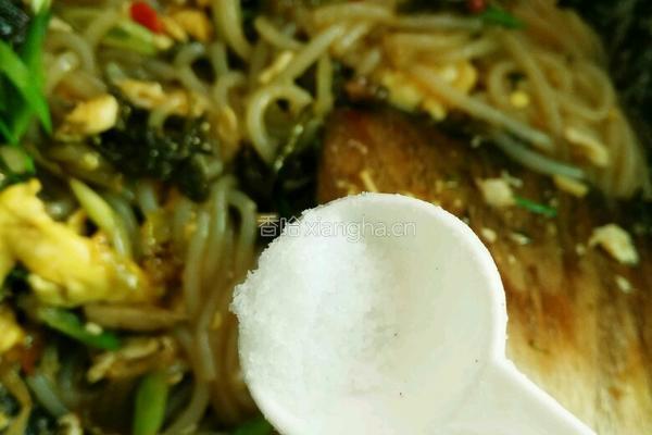 酸菜炒粉的做法图解8