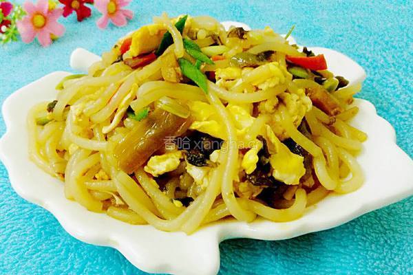 酸菜炒粉的做法图解9