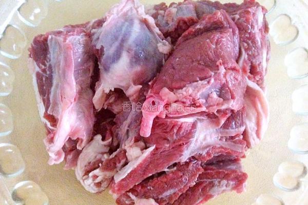 番茄炒牛肉的做法图解1