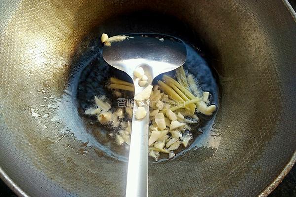 豆芽炒饼丝的做法图解8