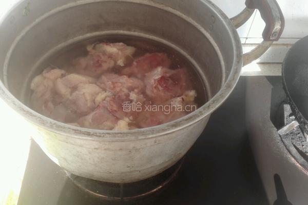 啤酒炖鸡的做法图解2