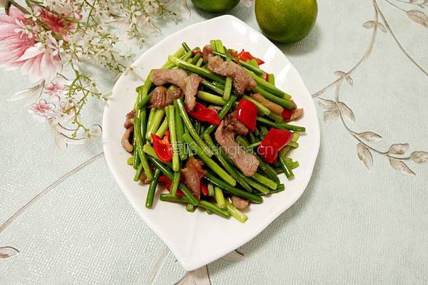 蒜心炒肉的做法图解7