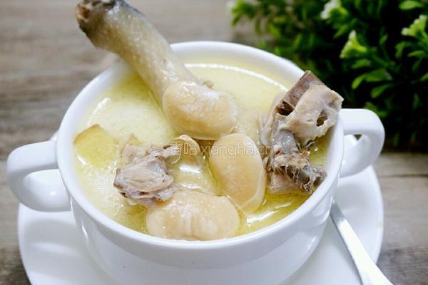 椰汁芸豆鸡汤的做法图解8