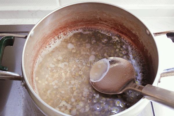 冰镇绿豆汤的做法图解5