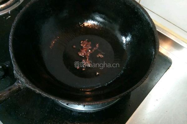 垮炖白昌鱼的做法图解1