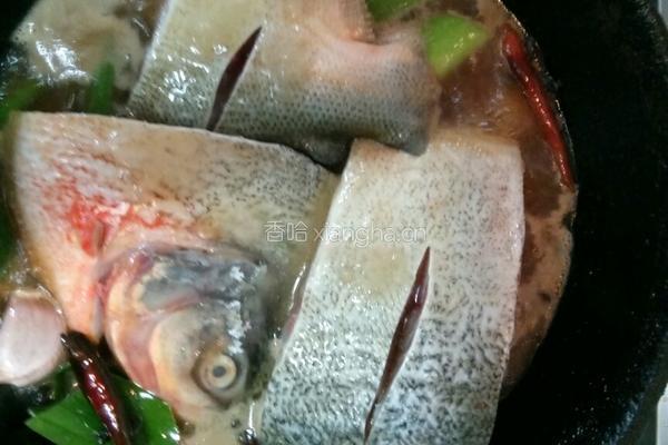 垮炖白昌鱼的做法图解8