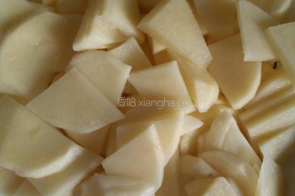 土豆炒香干的做法图解1