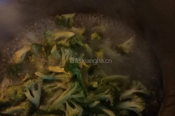 炝西兰花的做法图解6