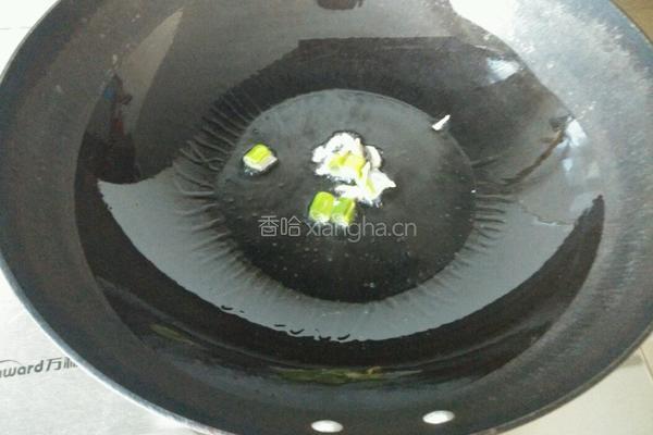 青椒炒五花肉的做法图解3