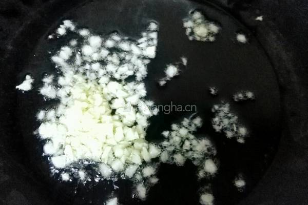 蒜茸佛手瓜的做法图解4