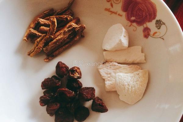 红枣花生煲鸡爪的做法图解4