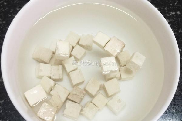 茯苓冬瓜鸭汤的做法图解3