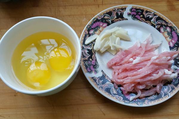 金针菇肉汤的做法图解3