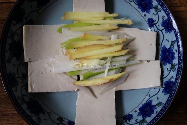 鳕鱼蒸豆腐的做法图解4