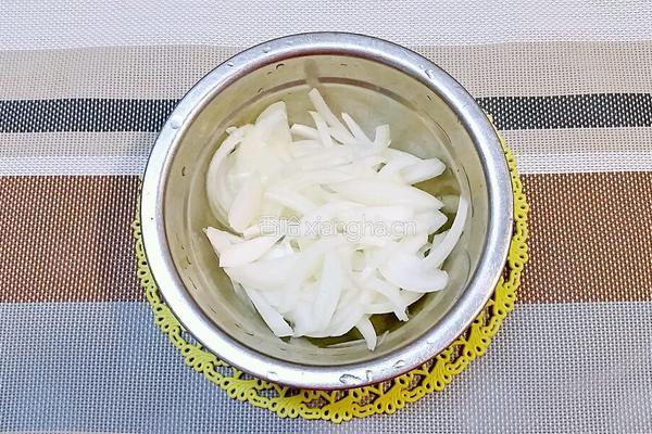 佛手瓜炒虾仁的做法图解4