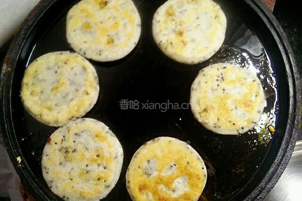 香蕉糯米饼的做法图解13