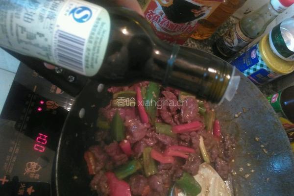 尖椒炒牛肉的做法图解7