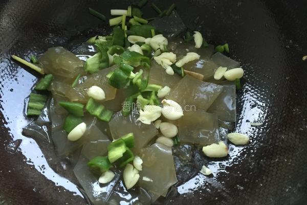 大蒜焖粉皮的做法图解5