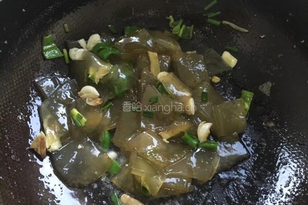 大蒜焖粉皮的做法图解6