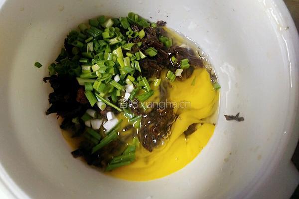 梅干菜炒鸡蛋的做法图解5